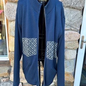 Burton Snowboards, Men’s size Medium, wool sweater